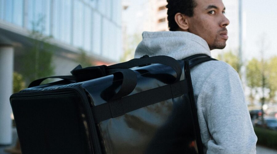 Combien gagnent les livreurs Uber Eats et Deliveroo ?